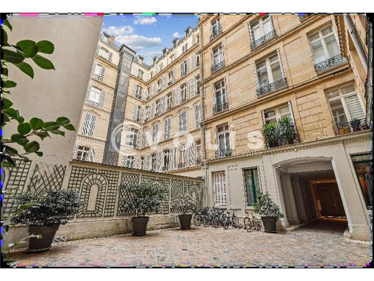 Situés au coeur du prestigieux 8ème arrondissemen