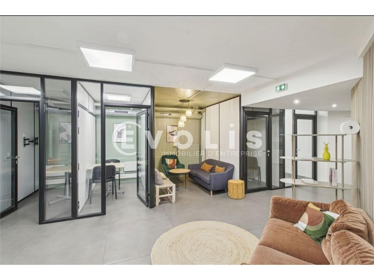 Un immeuble indépendant, rénové par architecte - 