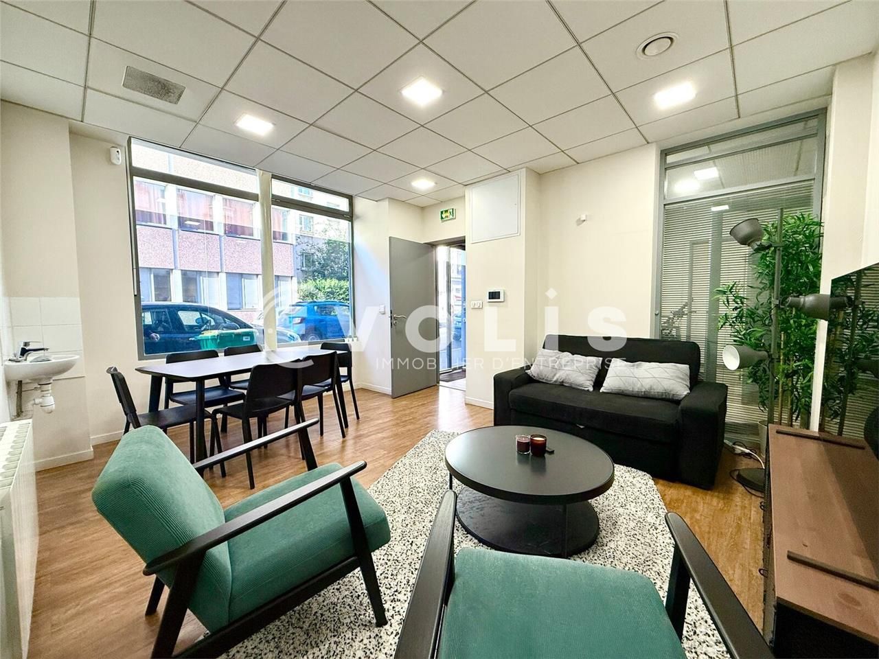 A proximité du métro SIMPLON, nous vous proposons