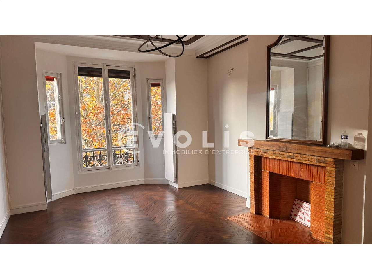 Idéalement situés sur le prestigieux Boulevard Ma