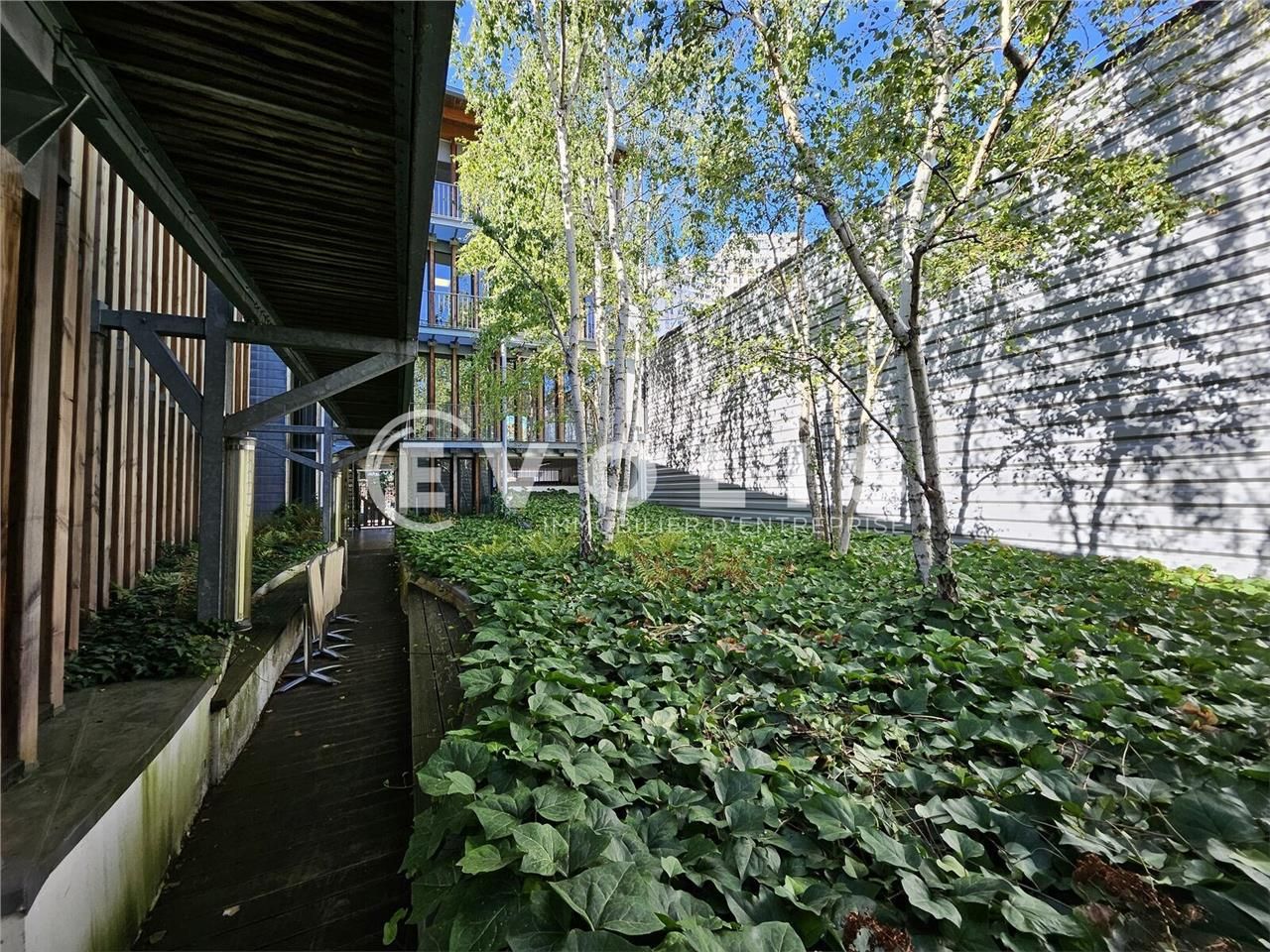 Au coeur de Malakoff, à proximité immédiate du pé