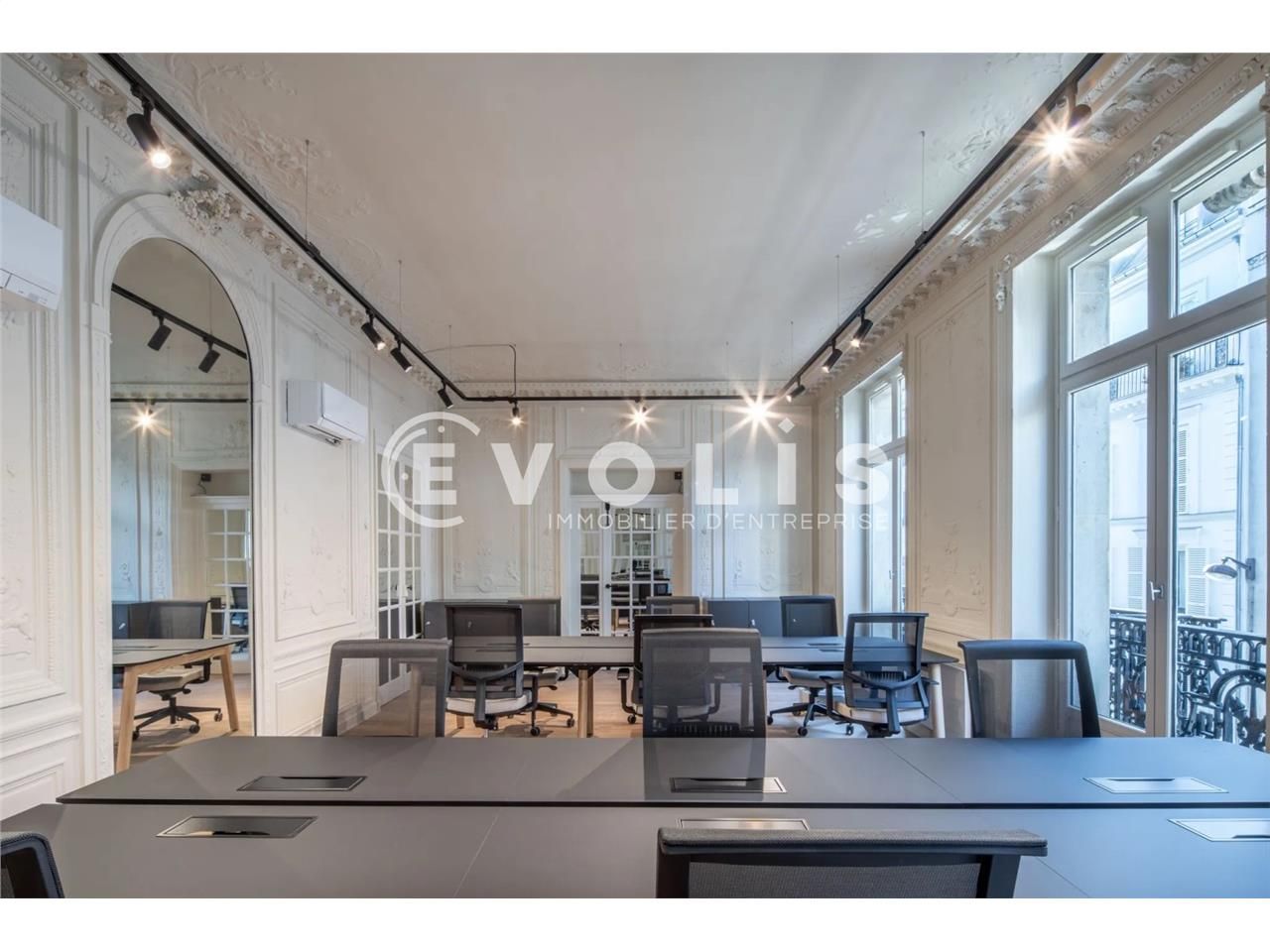 "Emplacement de choix pour ces bureaux modernes à