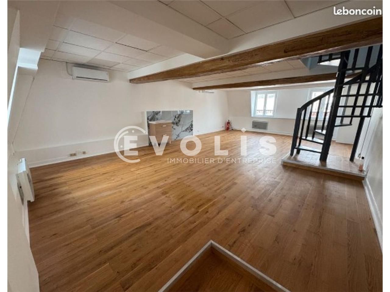 Idéalement placé dans le 12e arrondissement, entr