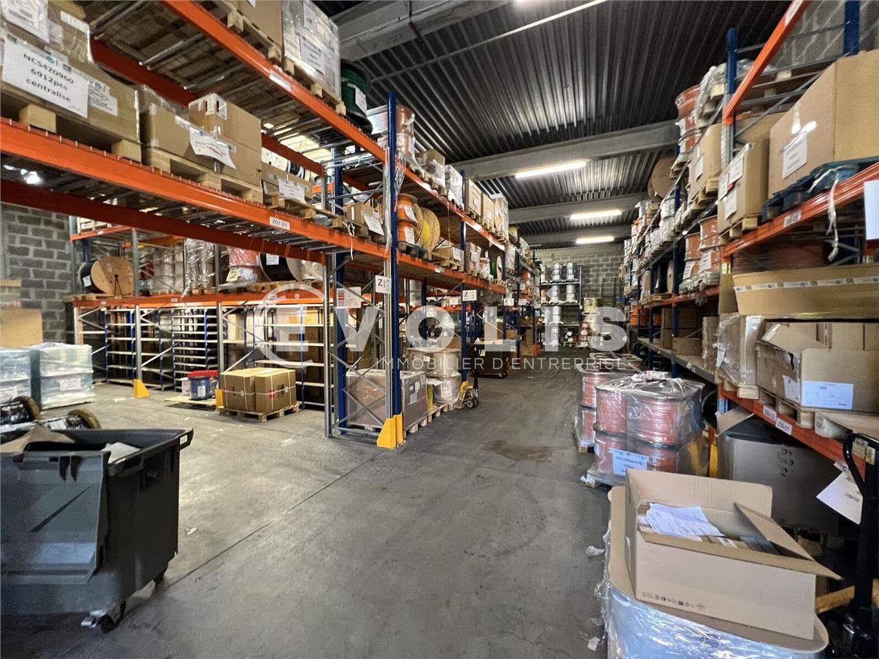 Au coeur de la Zone d'Activité des Richardets, au