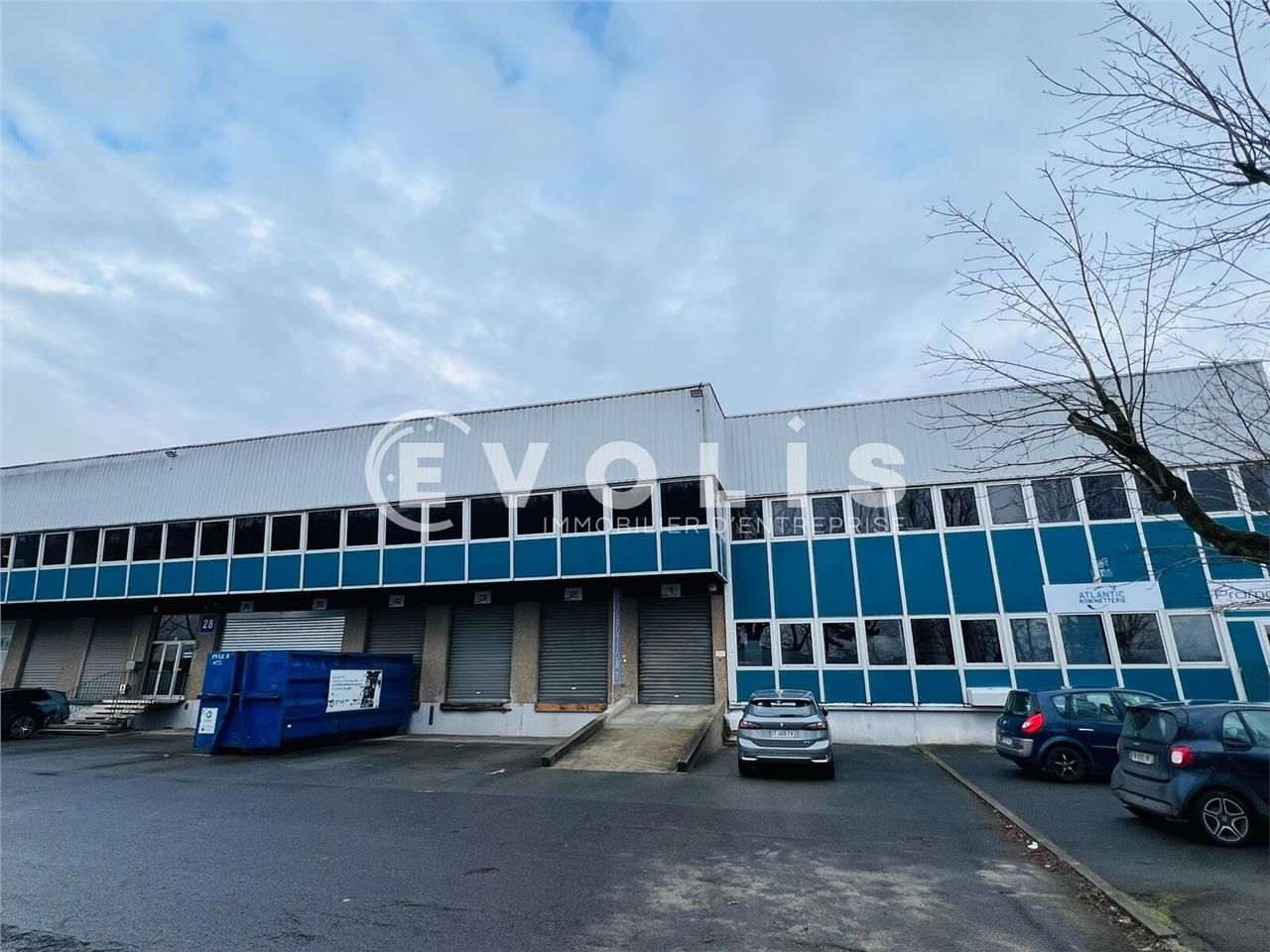 À proximité immédiate de la Nationale 3 (N3) et d