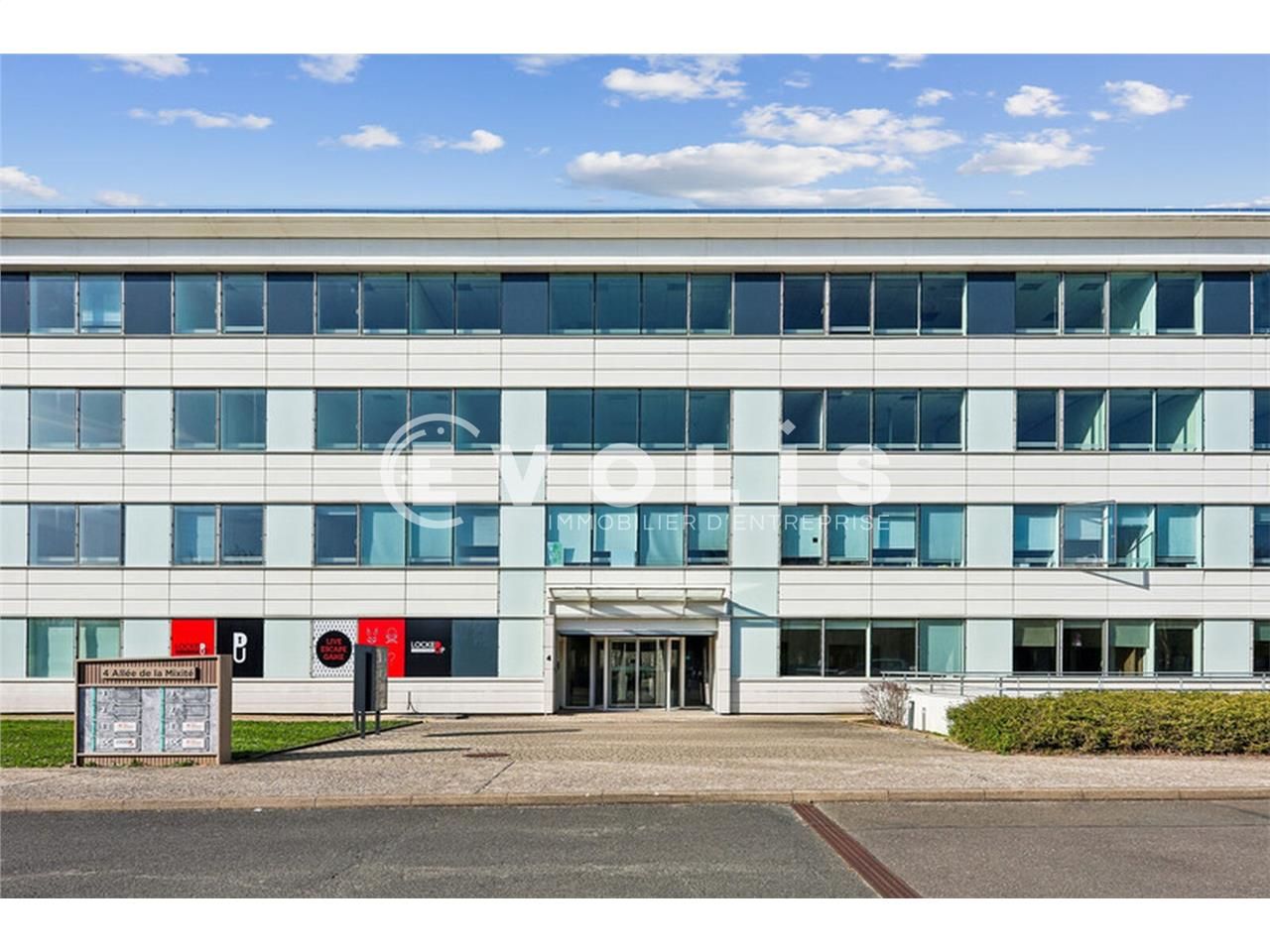 Au coeur de Carré Sénart, à proximité immédiate d