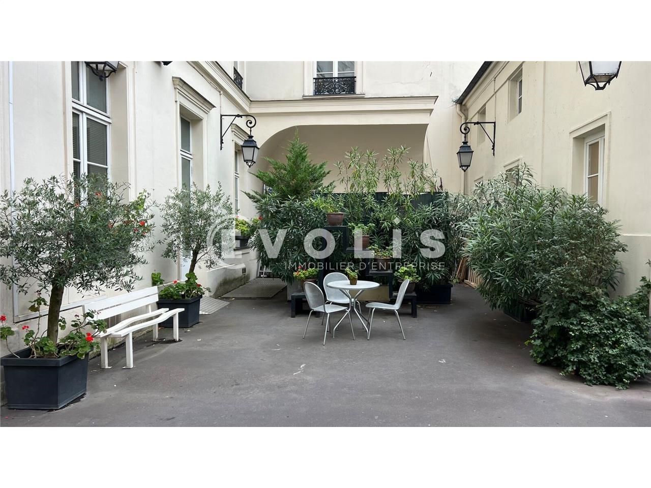 Au coeur du Marais et au sein d'un Hôtel Particul