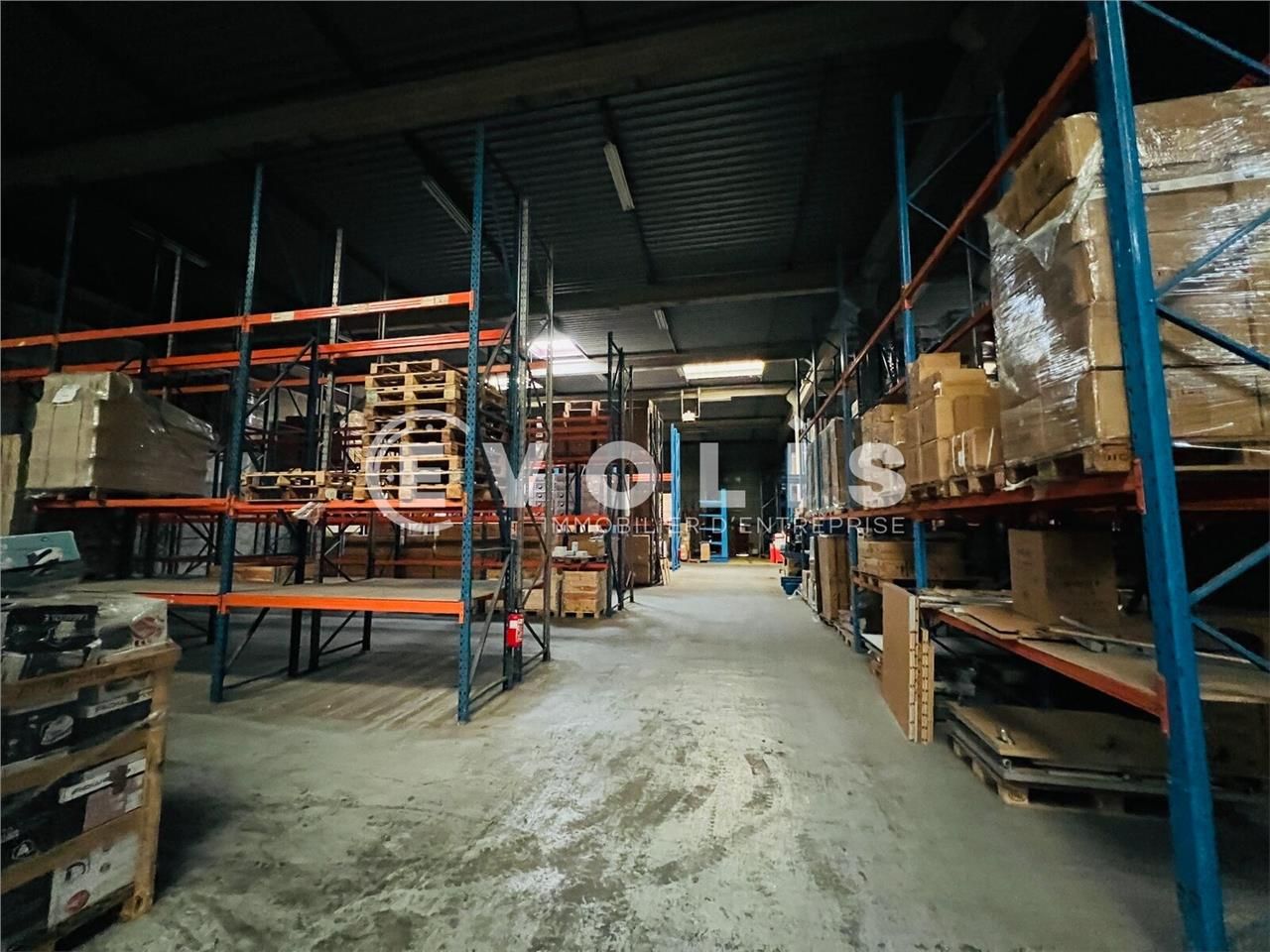 Situé à proximité immédiate de la Nationale 3 (N3