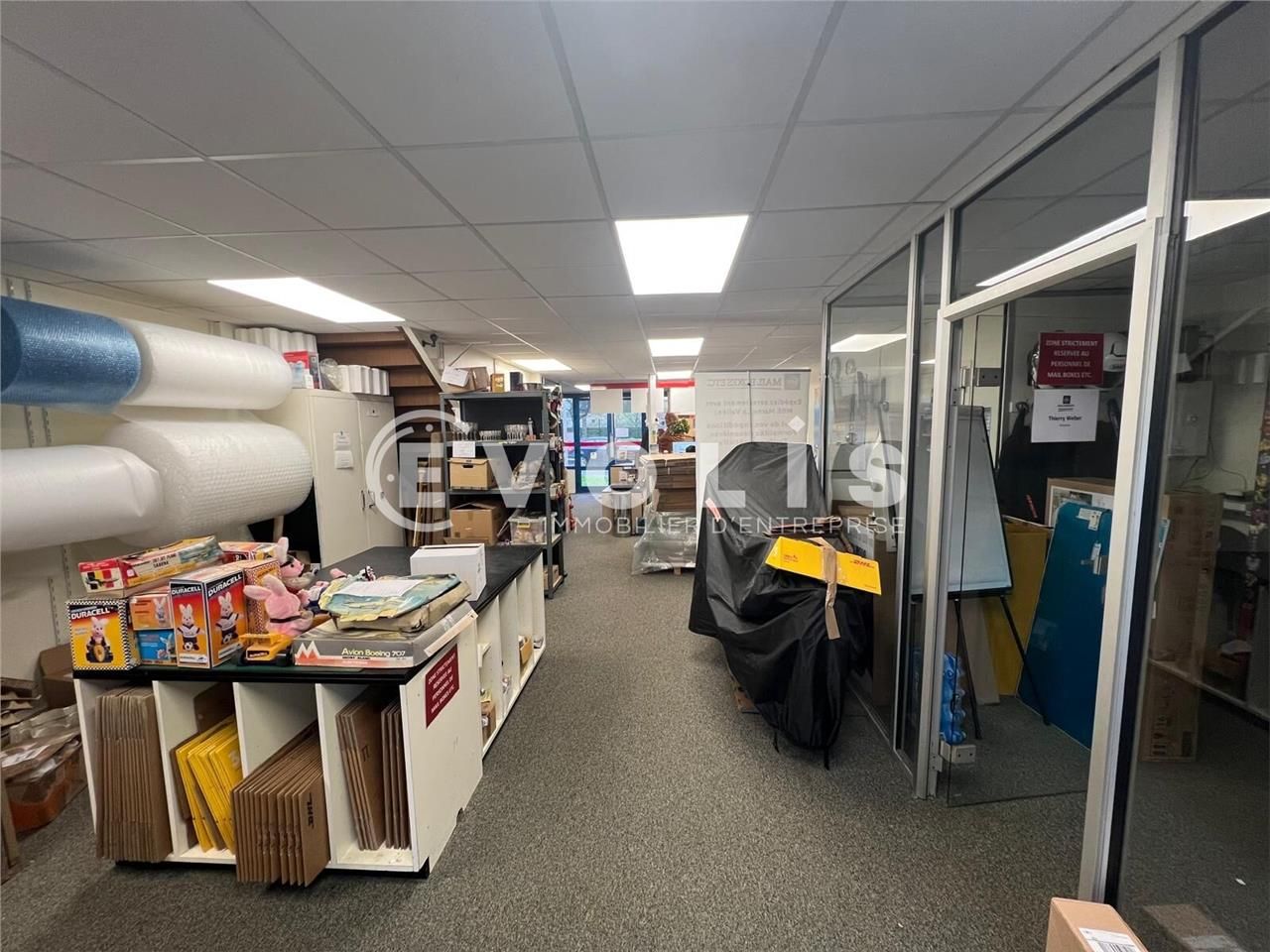 Situé à proximité de l'Autoroute A4 et de la Fran