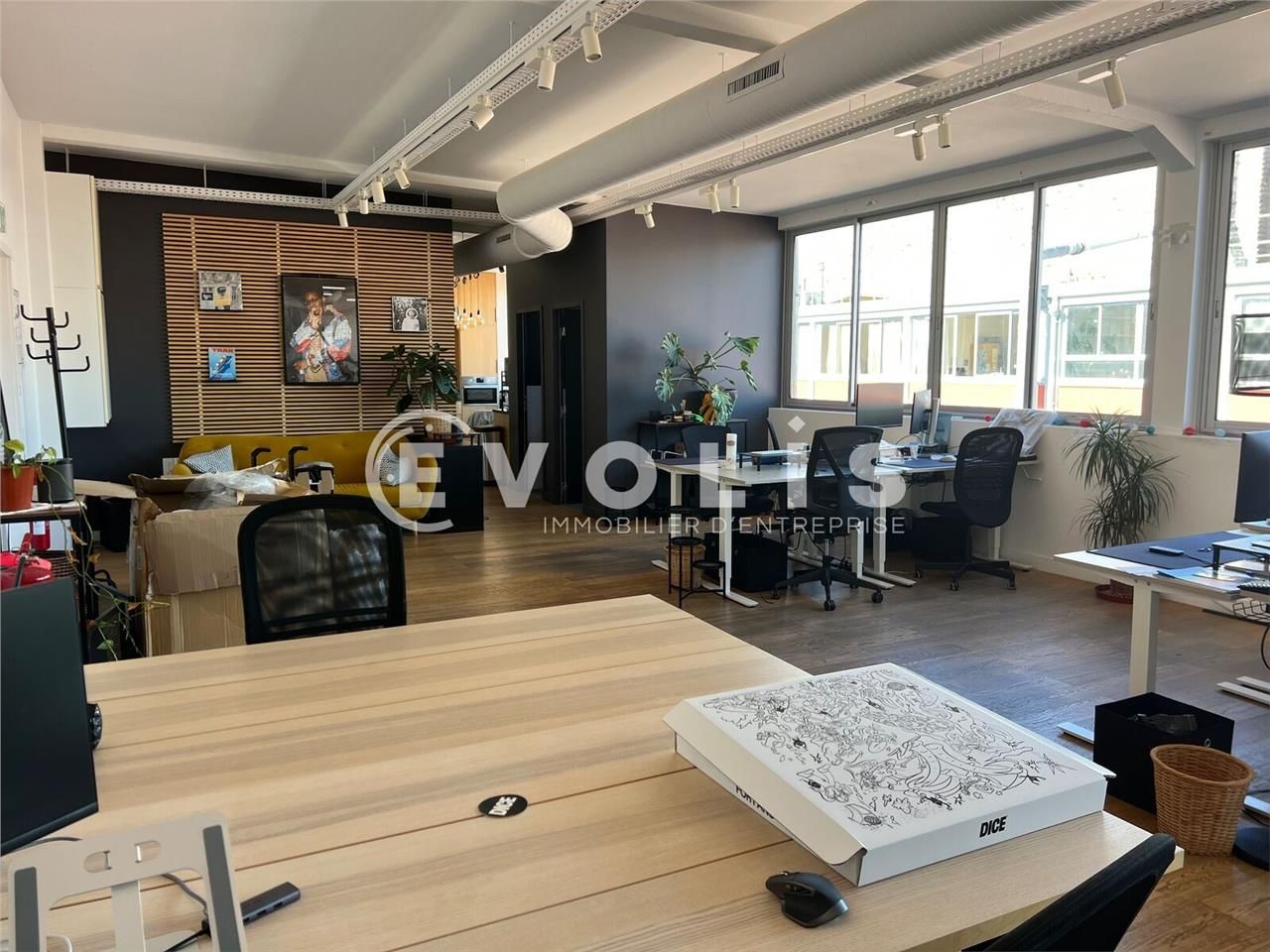 Situé dans le 12ème arrondissement de Paris, à pr