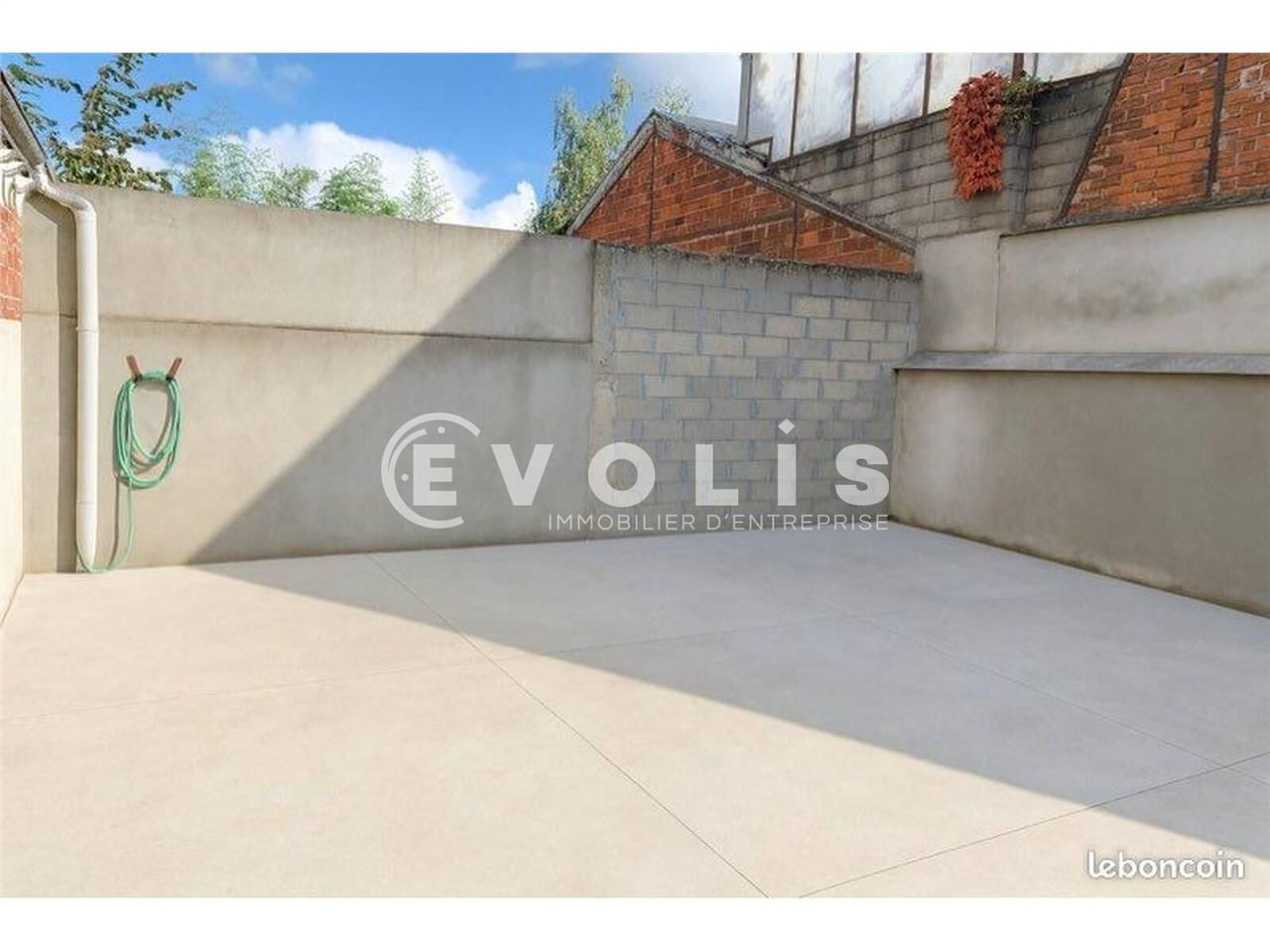 À Gentilly, nous proposons à la location des bure