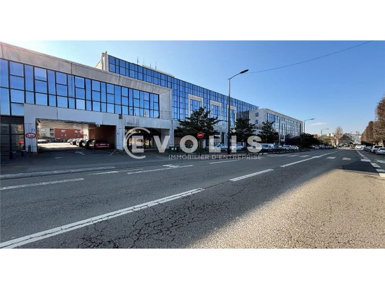 À la recherche de bureaux à louer ou à vendre à M