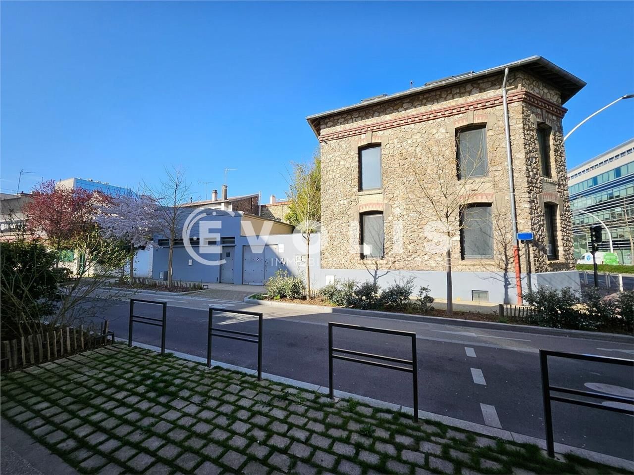 EVOLIS vous propose à la location et/ou à la vent
