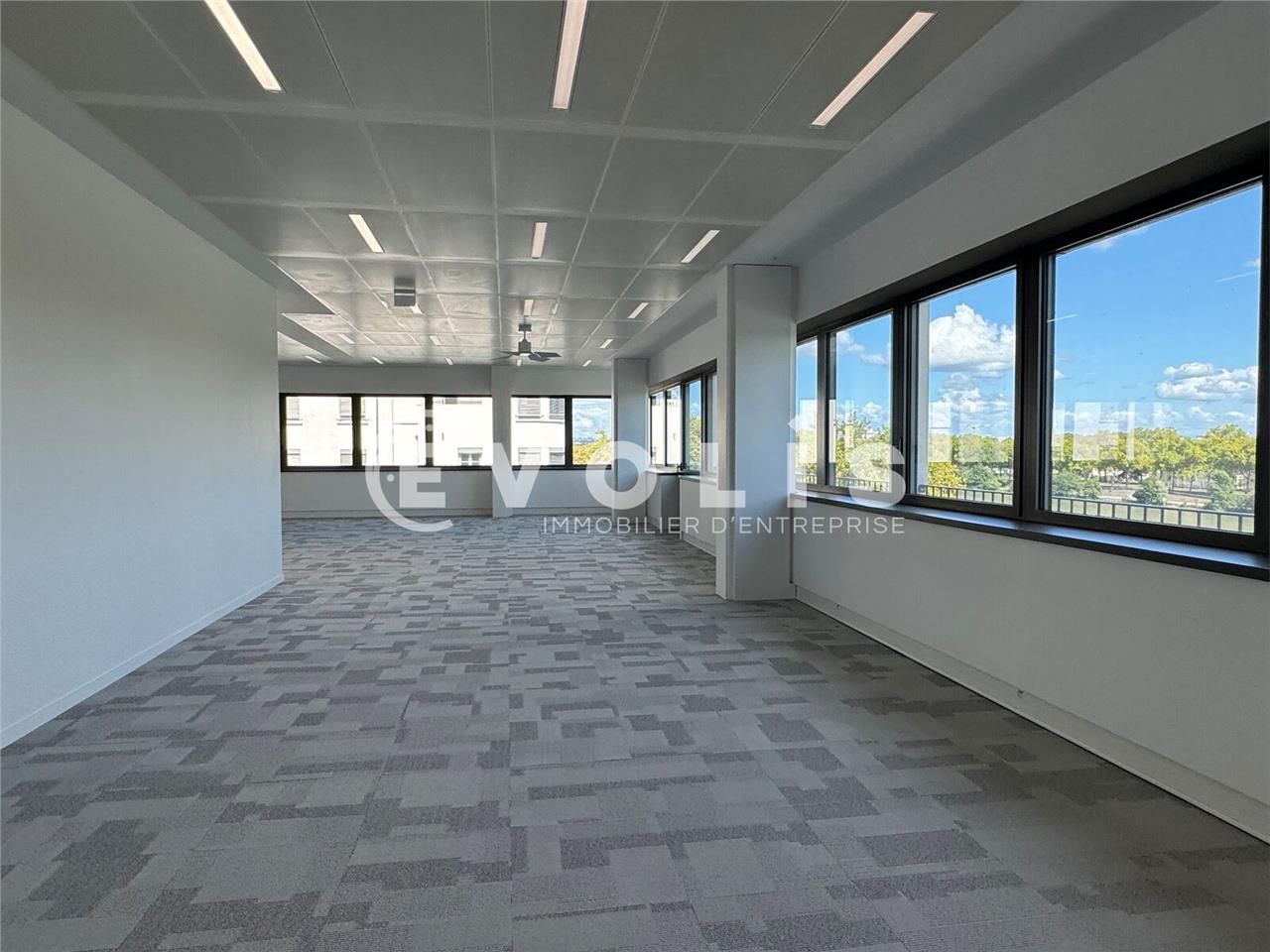 À vendre, à Lyon 2ème 2 508m² divisible à partir 