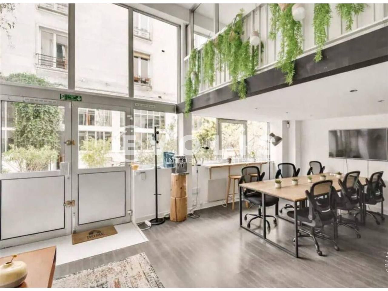 Dans le Quartier Oberkampf, sur un magnifique pas