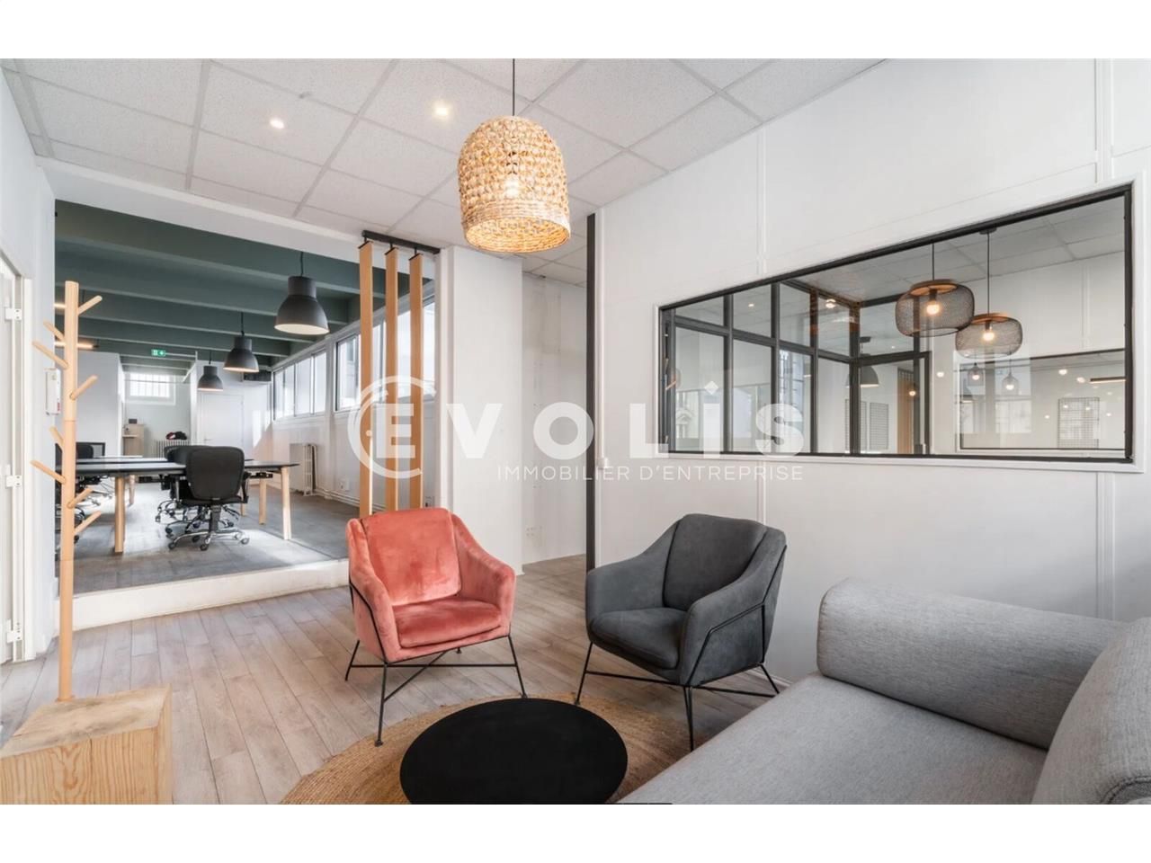 Bureaux d'exception à louer à Paris, offrant un e