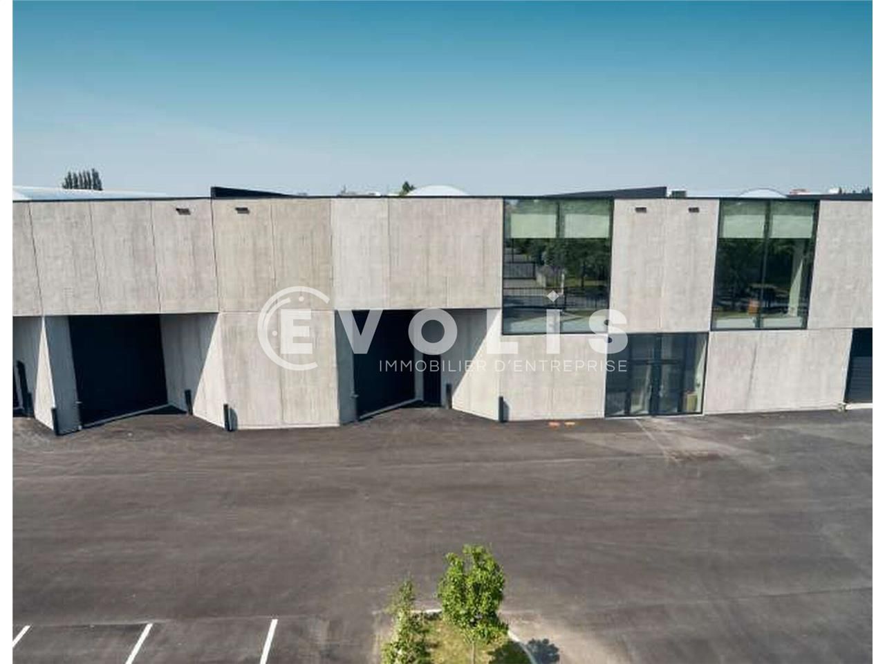 Situé à Neuville-en-Ferrain, au sein du Parc Olym
