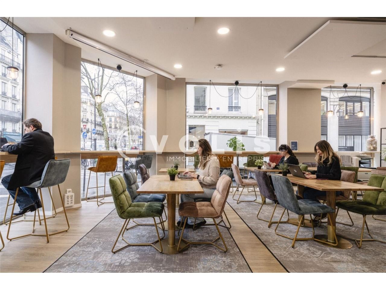 À la recherche de bureaux à louer à Paris. EVOLIS