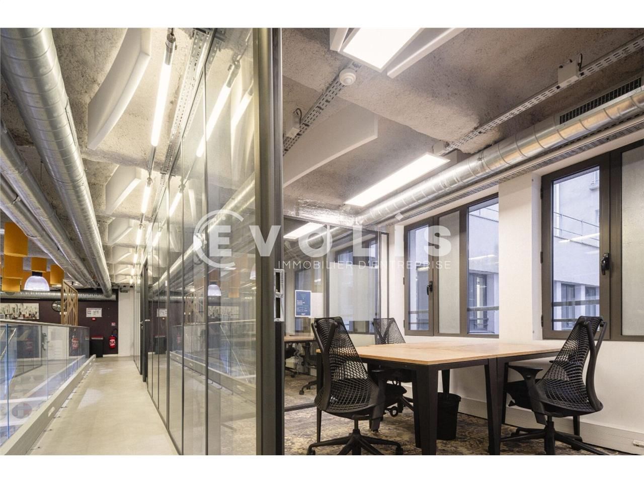 À la recherche de bureaux à louer à Paris. EVOLIS