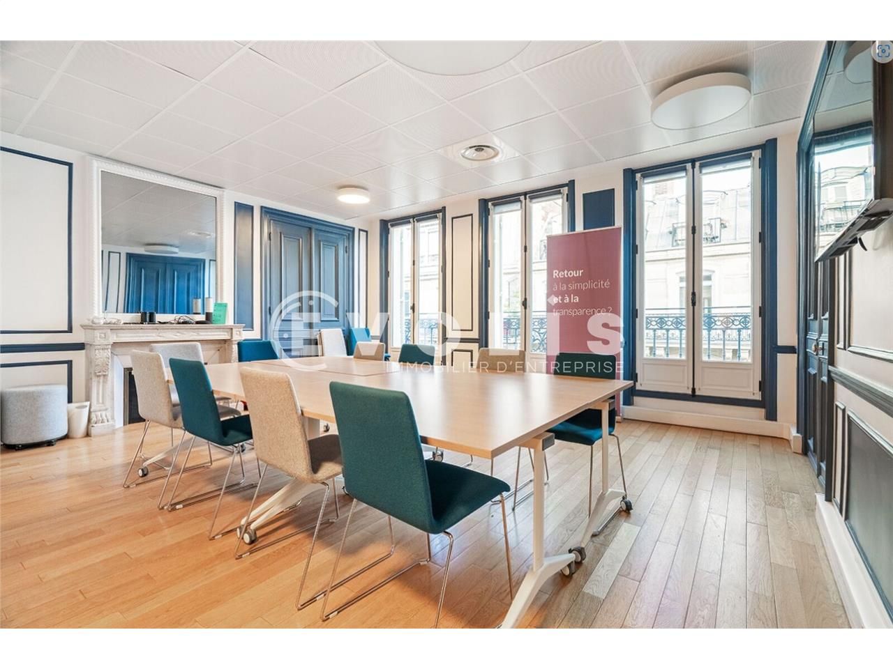Situé dans le 9ème arrondissement, cet espace de 