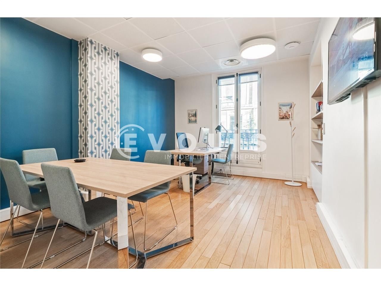 Situé dans le 9ème arrondissement, cet espace de 