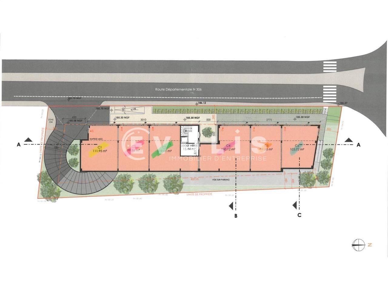 Situés sur un axe très passant, ces locaux neufs 