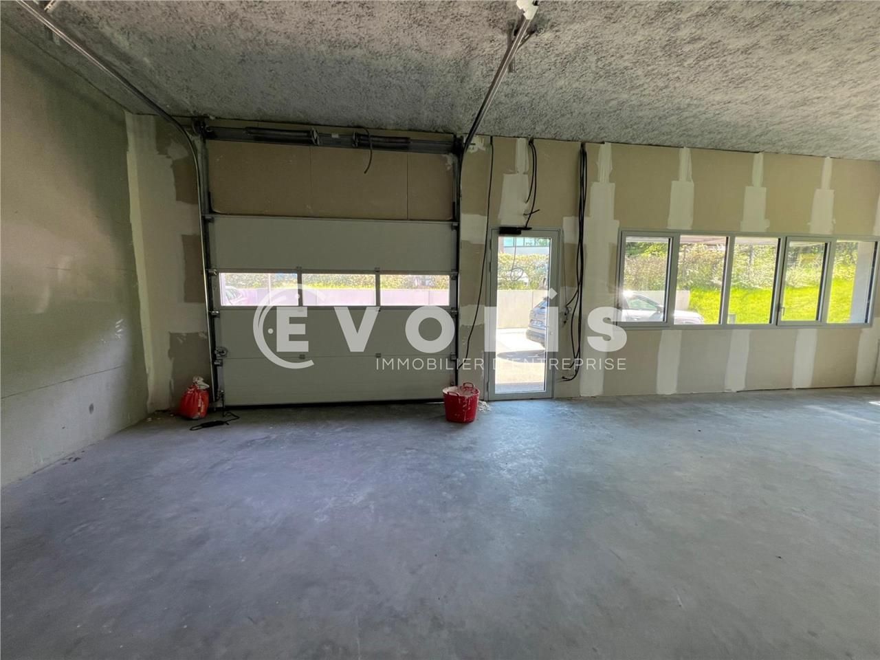 Evolis vous propose à la vente un local d'activit