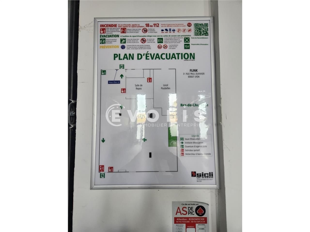 Location entrepots 408 m² non divisibles