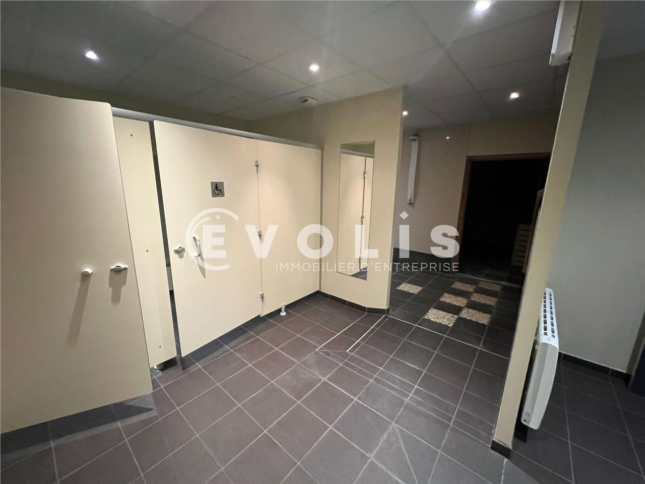 EVOLIS vous présente un local d'activités de 2 63