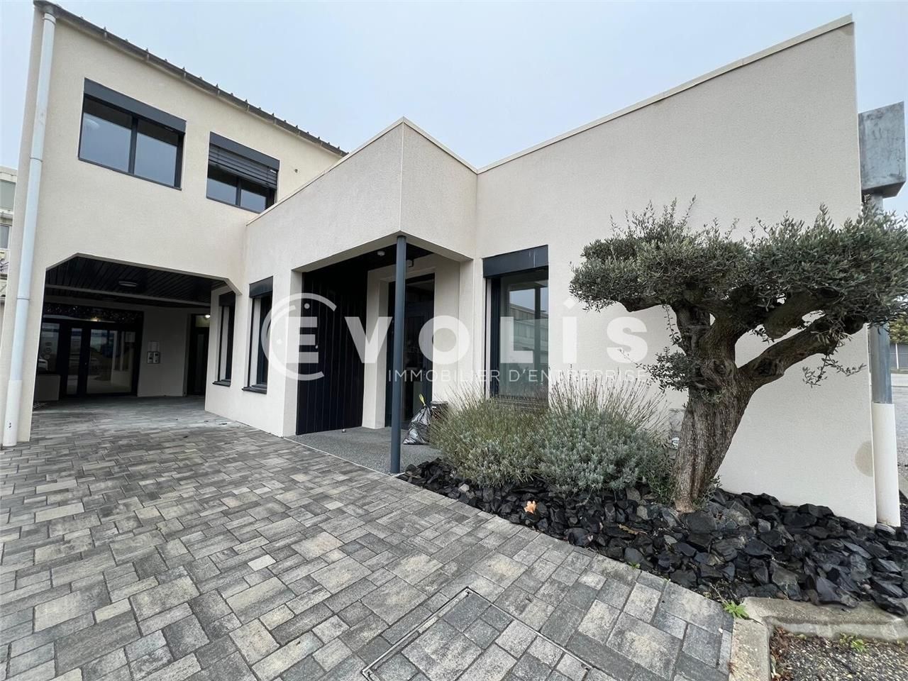 EVOLIS vous propose une surface de bureaux entièr