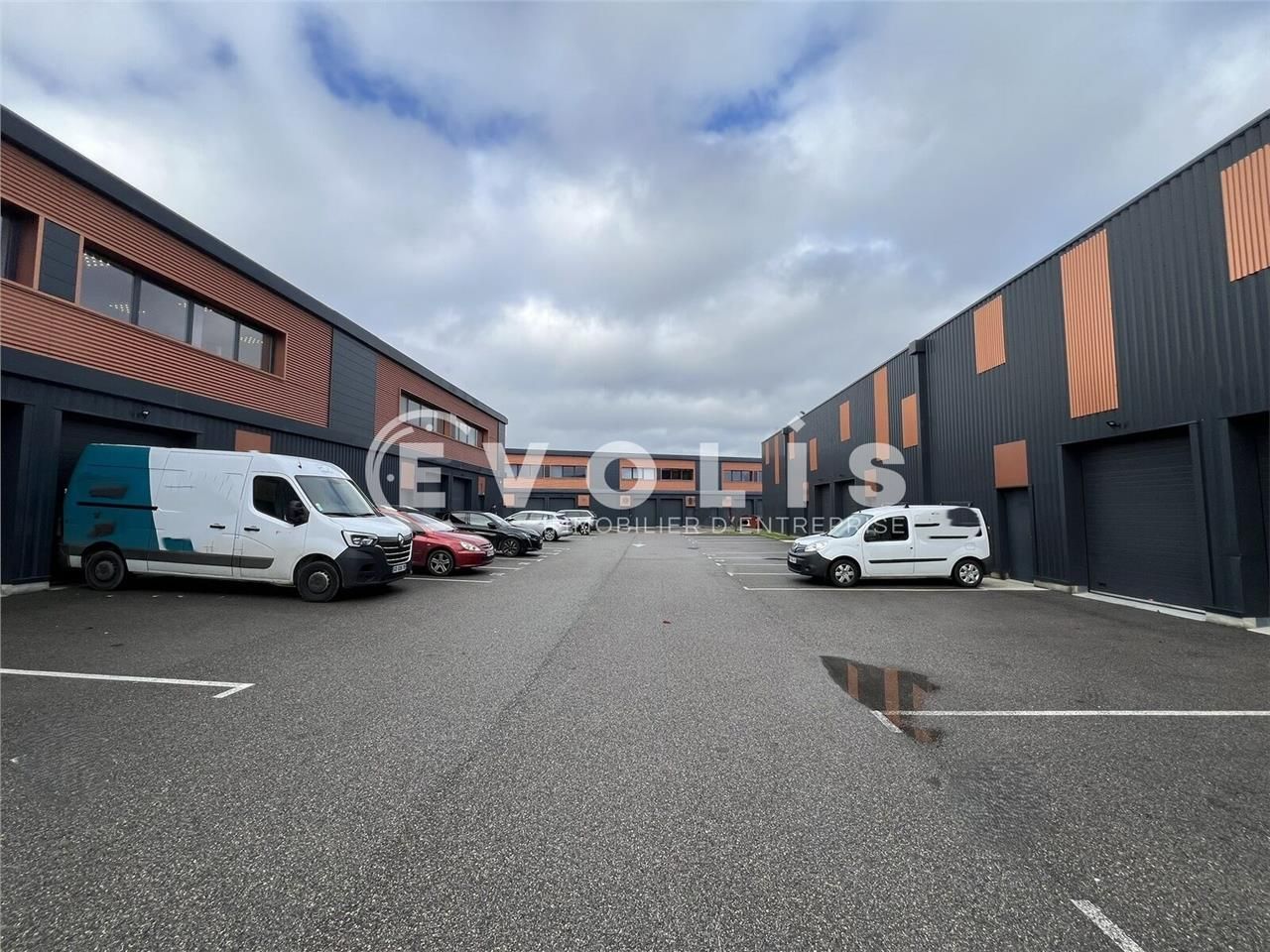 Evolis vous propose à la vente un local d'activit