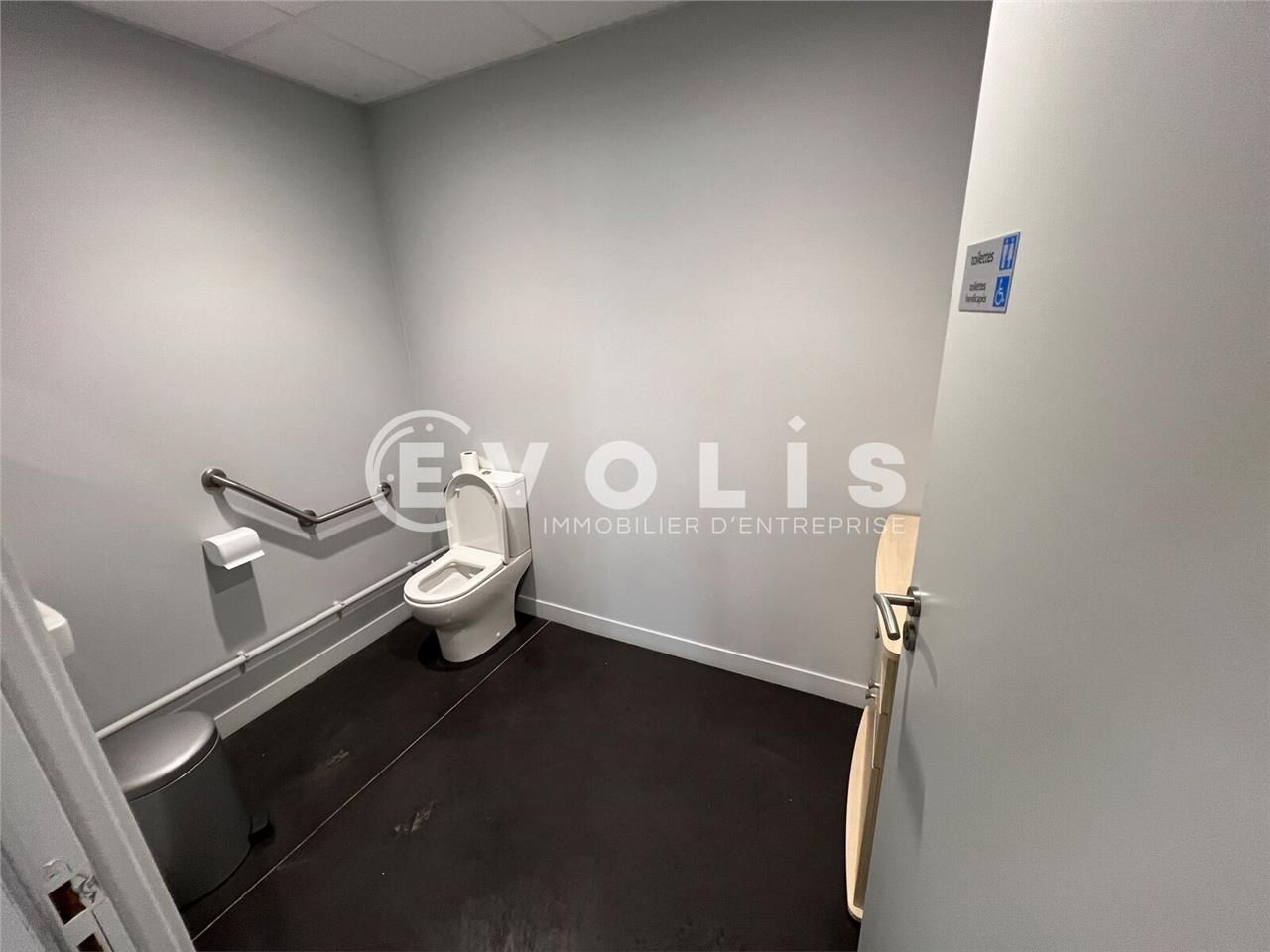EVOLIS vous propose à la location un local commer
