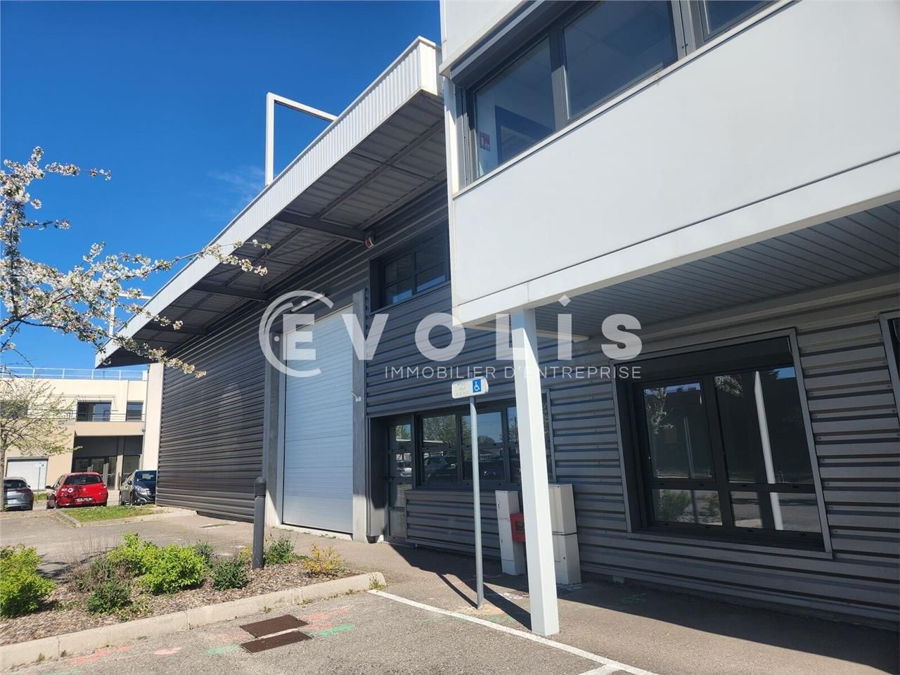 À la recherche de locaux d'activité à louer à Sai