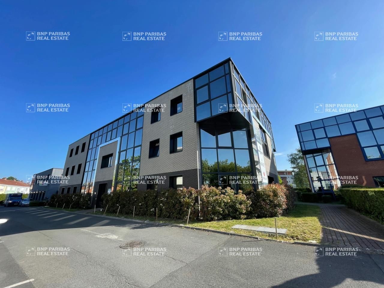 Vente Bureaux 330 m² non divisibles 59290 Wasquehal