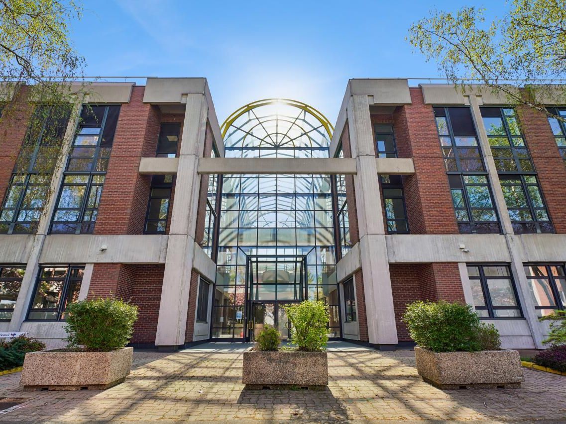 Location Bureaux 4384 m² divisibles 91080 Evry courcouronnes