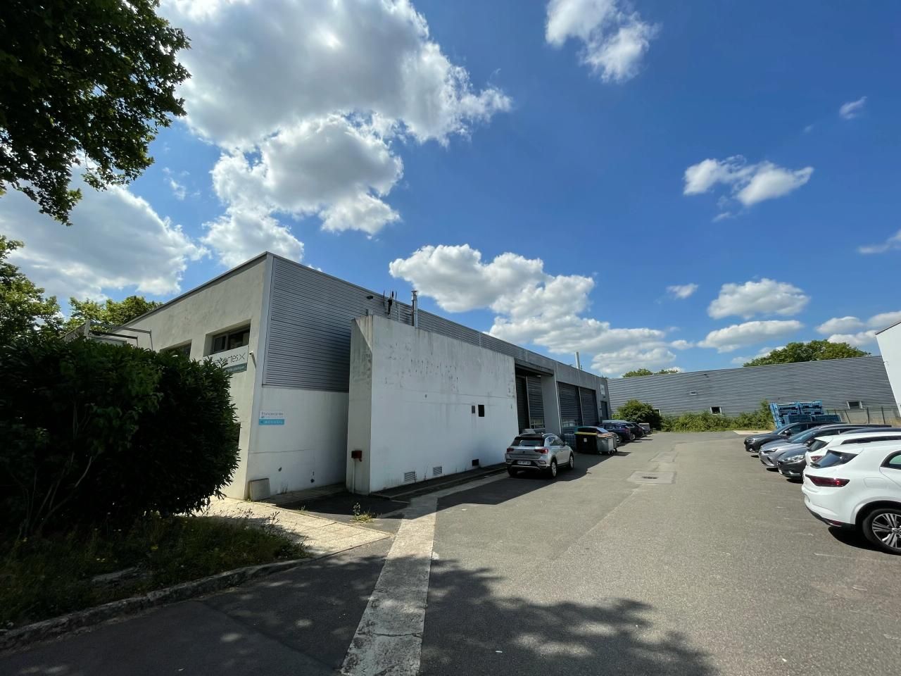 403 m² pour ce activité en location à Bondoufle