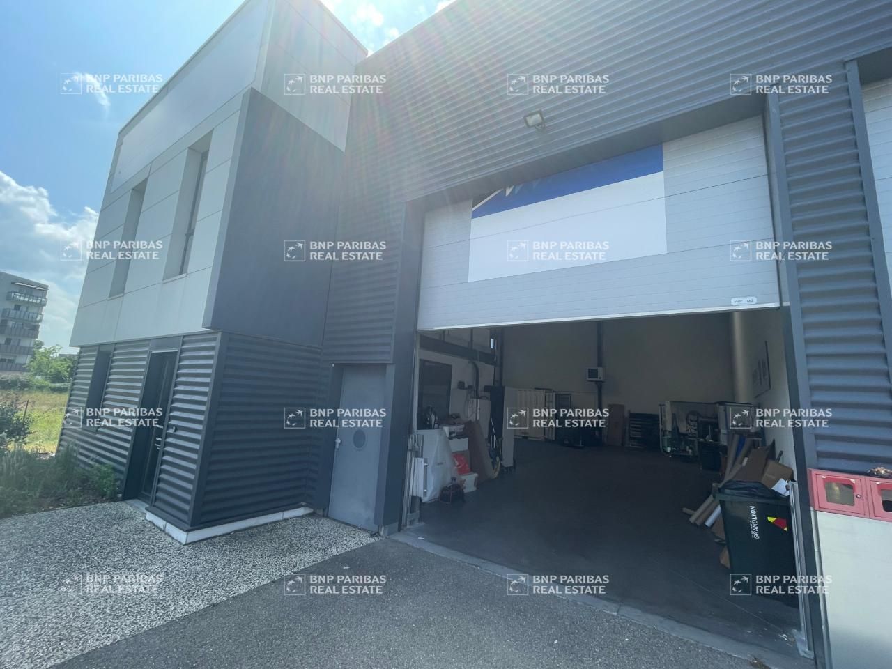 Location Activité 268 m² non divisibles 69190 Saint fons