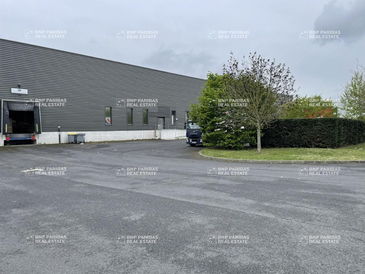 1248 m² pour ce pme-pmi en location à Gonesse