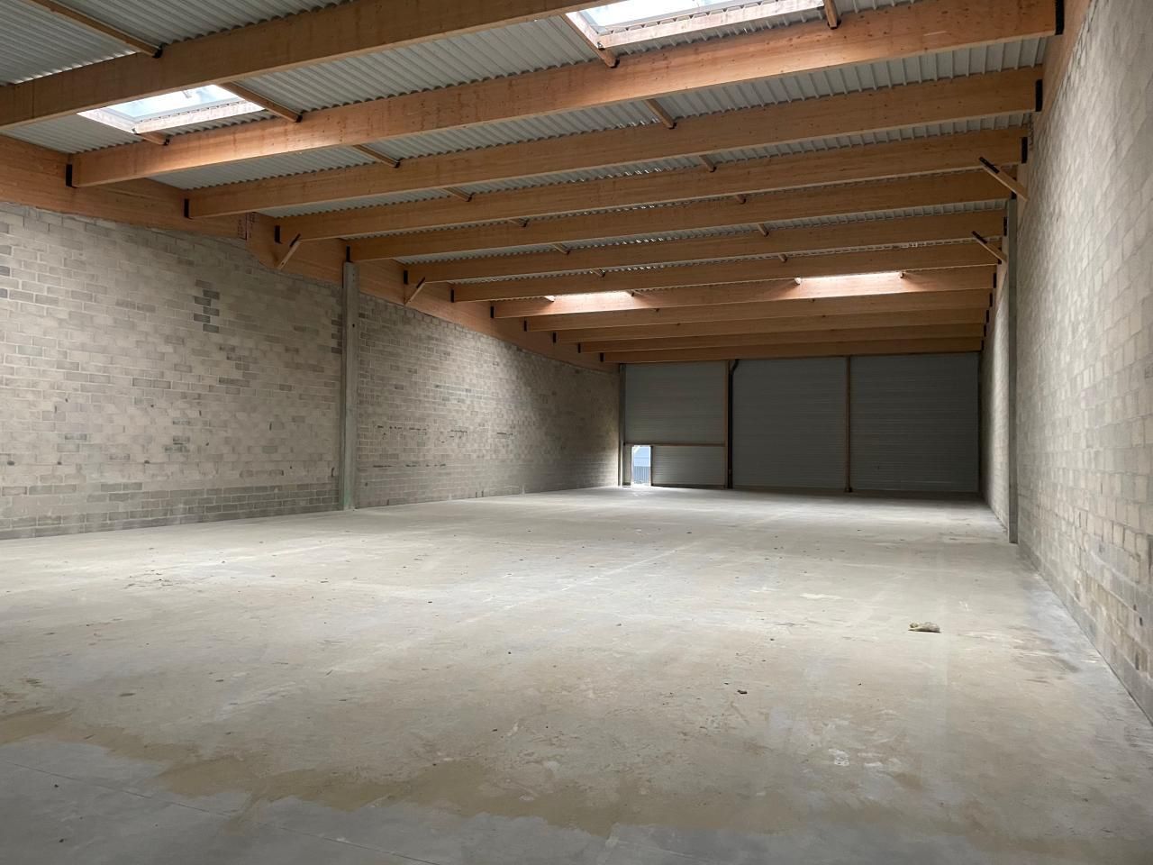 Location PME-PMI 4800 m² divisibles 95380 Puiseux-en-france