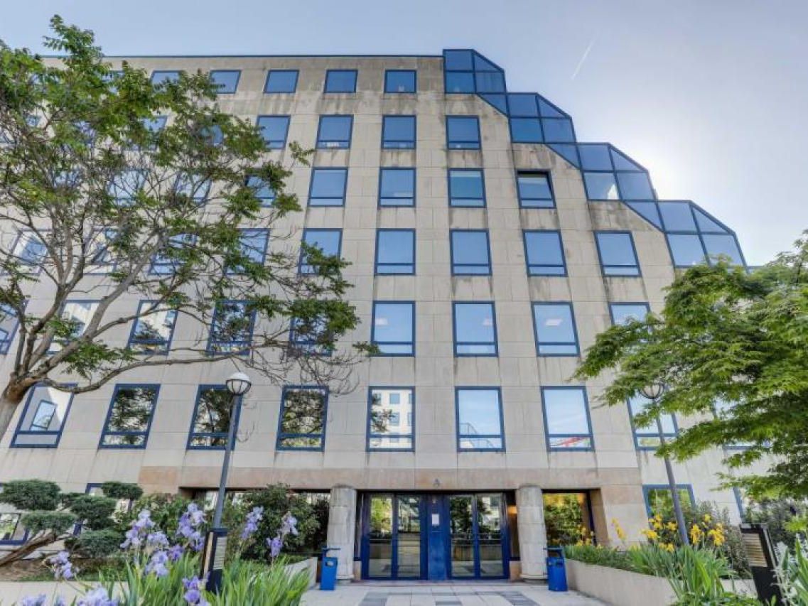 Location Bureaux 2273 m² divisibles 92160 Antony