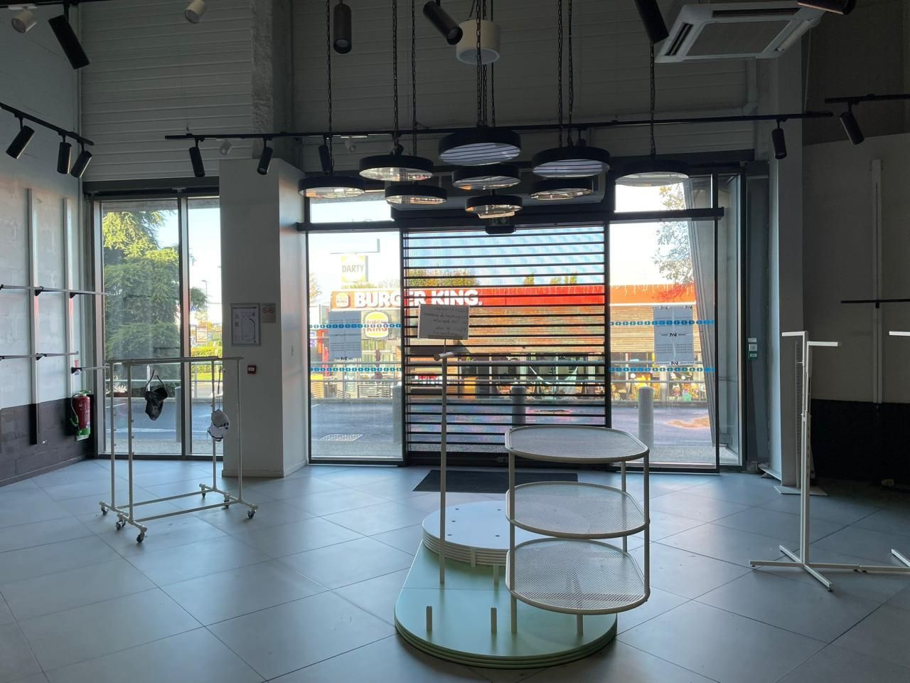 Location Local commercial 270 m² non divisibles 95220 Herblay-sur-seine