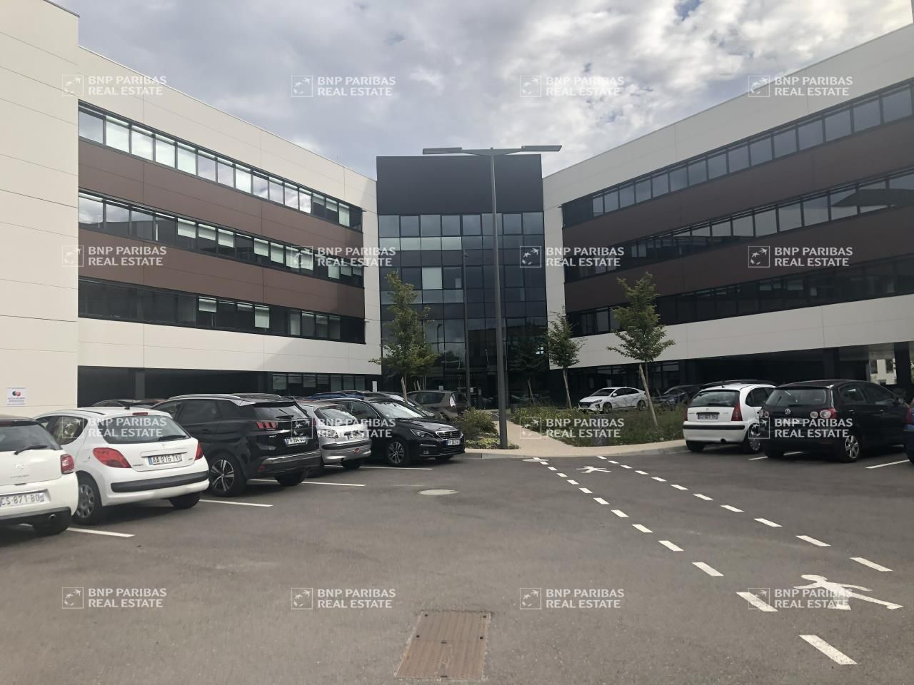 1320.53 m² pour ce bureaux en location à Schiltigheim