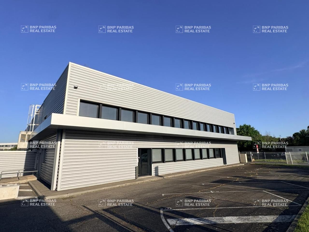 615 m² pour ce bureaux en location à Toulouse