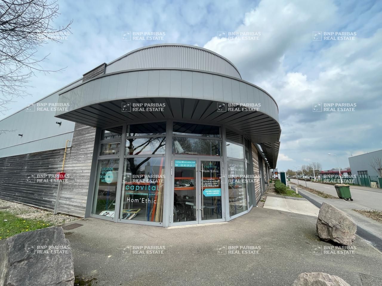 Vente Local commercial 389 m² non divisibles 54270 Essey-lès-nancy