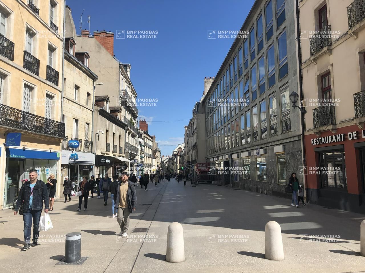 114.85 m² pour ce bureaux en location à Dijon
