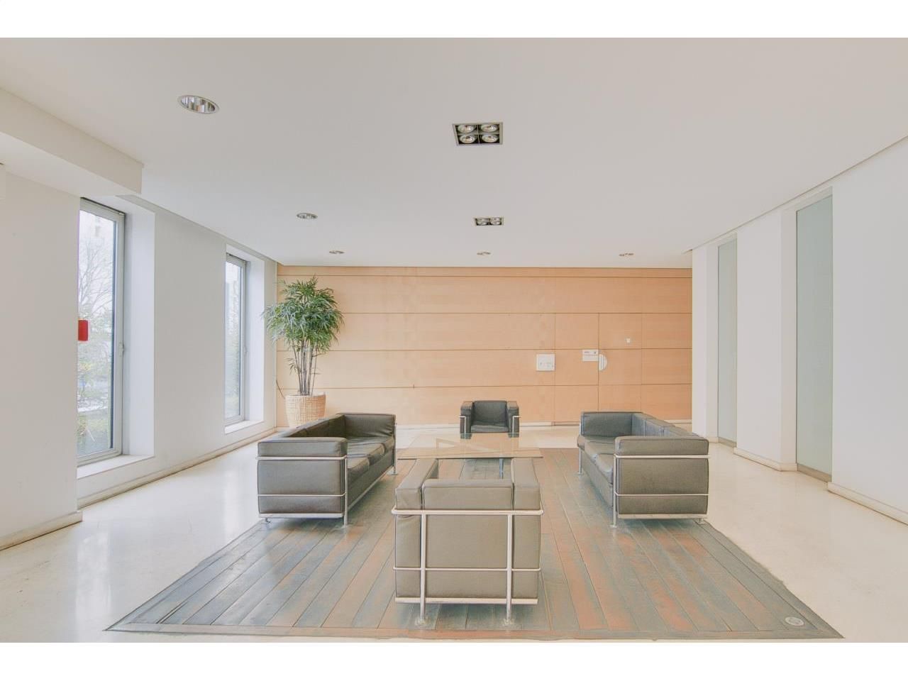 Location Bureaux 3255 m² divisibles 93300 Aubervilliers