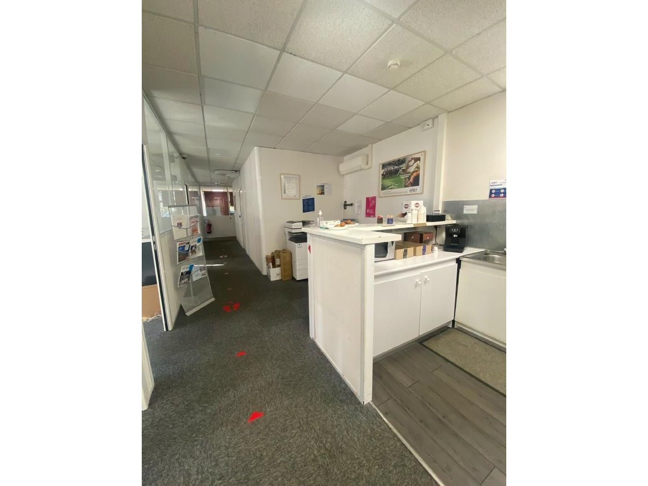 570 m² pour ce bureaux en location à Pessac