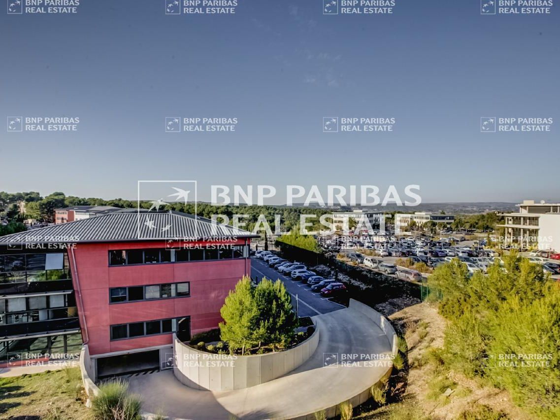 377 m² pour ce bureaux en location à Aix en provence