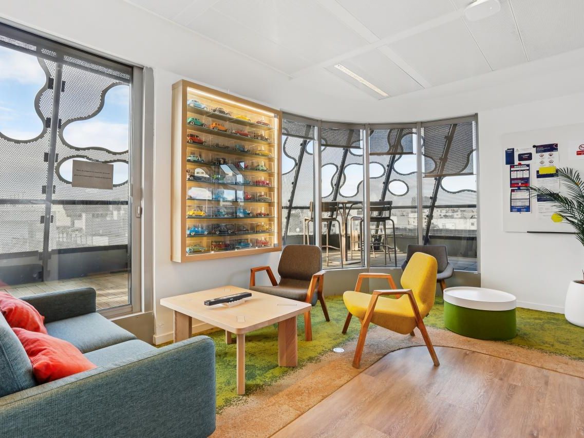 1165.7 m² pour ce bureaux en location à Paris