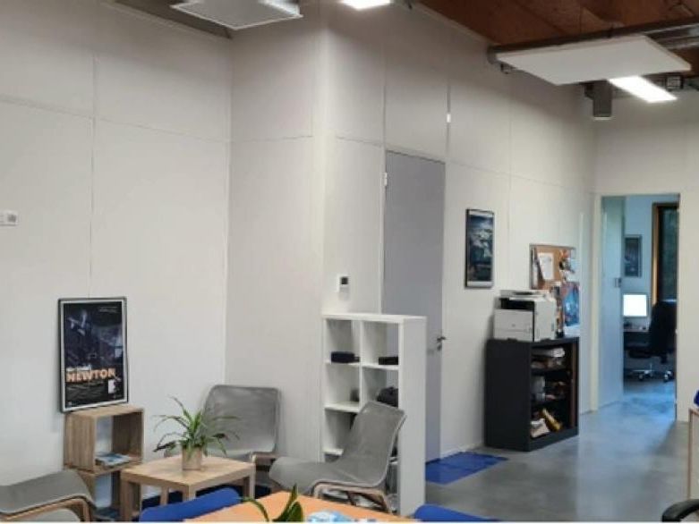 797 m² pour ce bureaux en location à Pessac